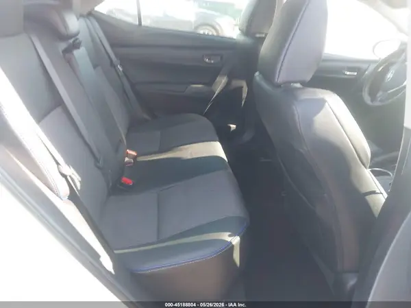 5YFBURHE1JP796881 2018 TOYOTA COROLLA - Image 8