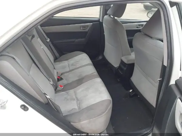 5YFBURHE1JP797710 2018 TOYOTA COROLLA - Image 8