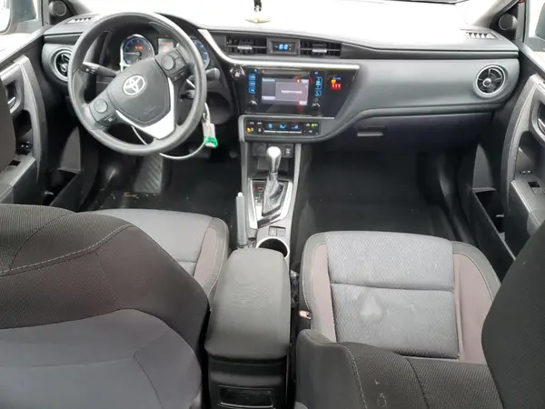 5YFBURHE1JP798906 2018 TOYOTA COROLLA - Image 8