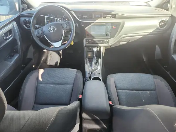 5YFBURHE1JP803070 2018 TOYOTA COROLLA - Image 8