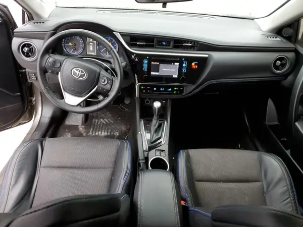 5YFBURHE1JP805031 2018 TOYOTA COROLLA - Image 8