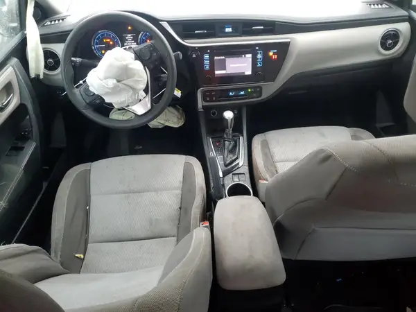 5YFBURHE1JP805305 2018 TOYOTA COROLLA - Image 8