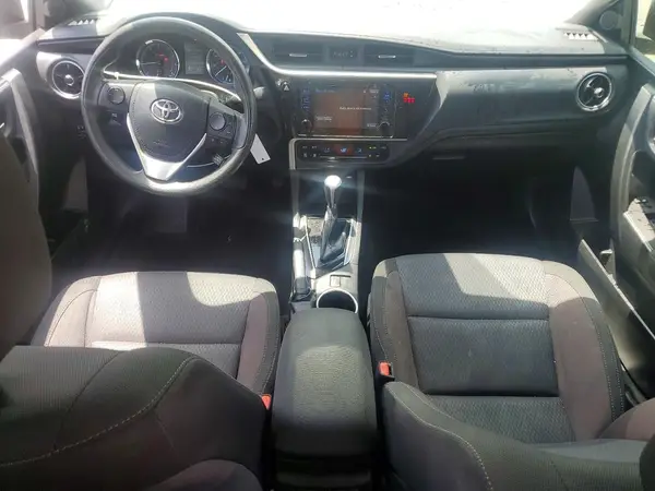 5YFBURHE1JP806180 2018 TOYOTA COROLLA - Image 8