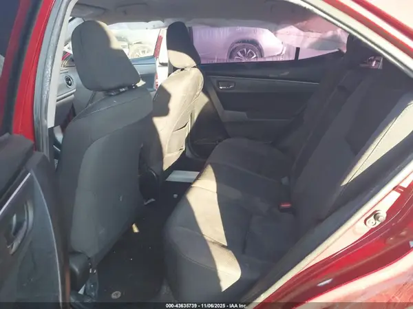 5YFBURHE1JP806857 2018 TOYOTA COROLLA - Image 8