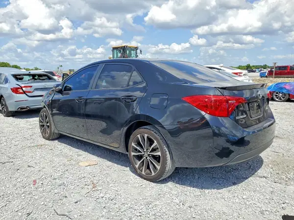 5YFBURHE1JP808298 2018 TOYOTA COROLLA - Image 2