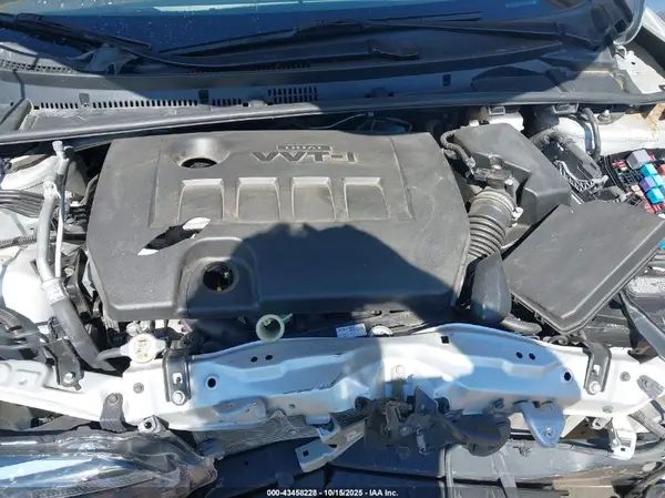 5YFBURHE1JP808642 2018 TOYOTA COROLLA - Image 8