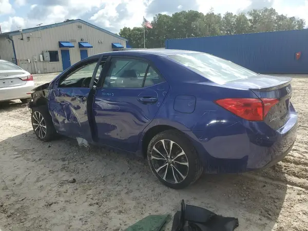 5YFBURHE1JP809452 2018 TOYOTA COROLLA - Image 2