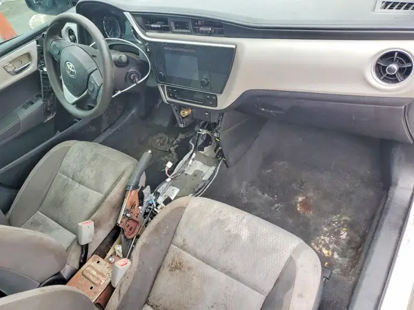 5YFBURHE1JP809516 2018 TOYOTA COROLLA - Image 8