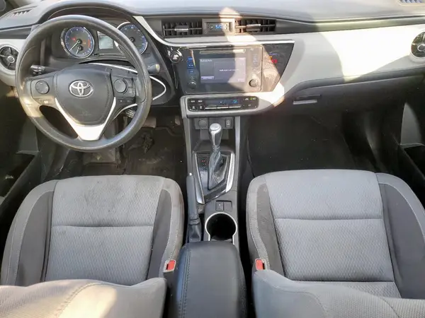 5YFBURHE1JP810603 2018 TOYOTA COROLLA - Image 8