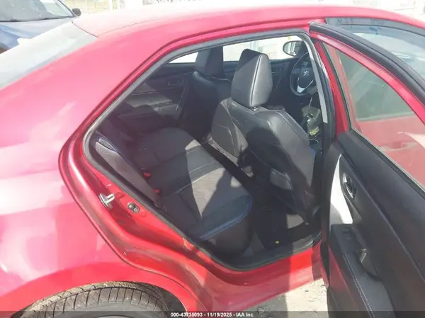 5YFBURHE1JP811721 2018 TOYOTA COROLLA - Image 8