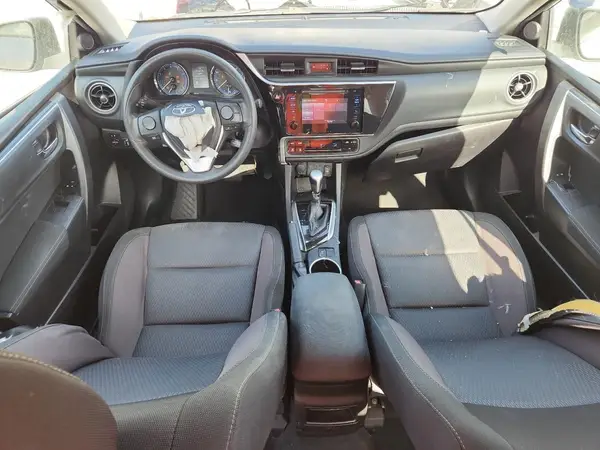 5YFBURHE1JP811895 2018 TOYOTA COROLLA - Image 8
