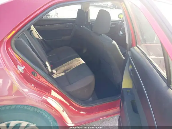 5YFBURHE1JP812237 2018 TOYOTA COROLLA - Image 8