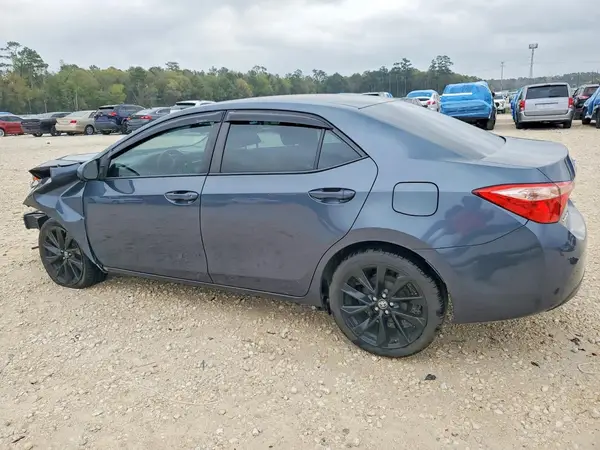 5YFBURHE1JP814036 2018 TOYOTA COROLLA - Image 2