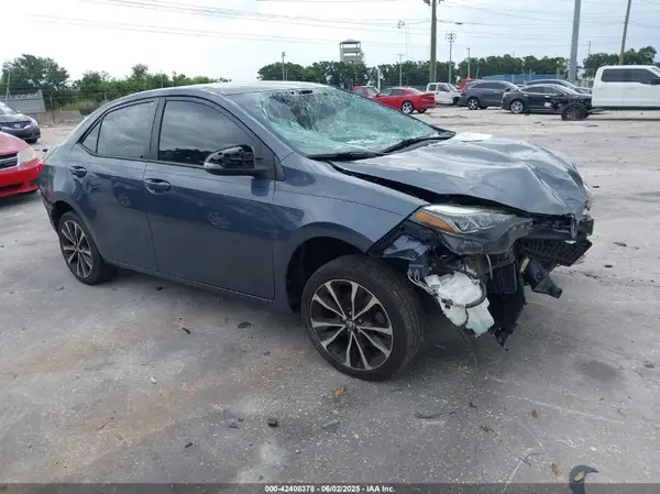5YFBURHE1JP814781 2018 TOYOTA COROLLA - Image 1