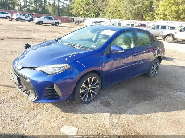 5YFBURHE1JP815087 2018 TOYOTA COROLLA - Image 2