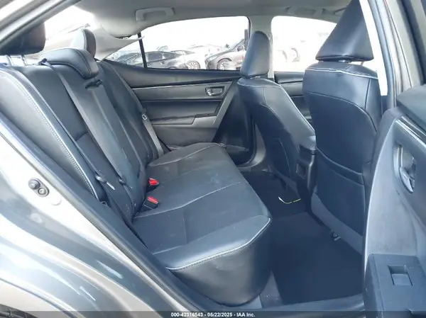 5YFBURHE1JP815493 2018 TOYOTA COROLLA - Image 8