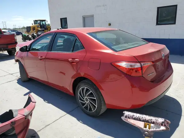 5YFBURHE1JP815848 2018 TOYOTA COROLLA - Image 2
