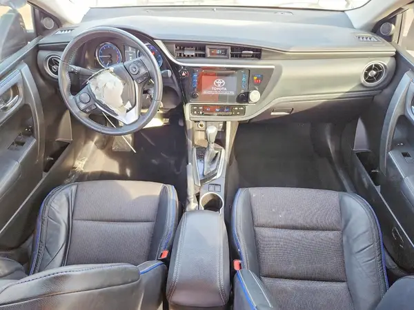 5YFBURHE1JP815851 2018 TOYOTA COROLLA - Image 8