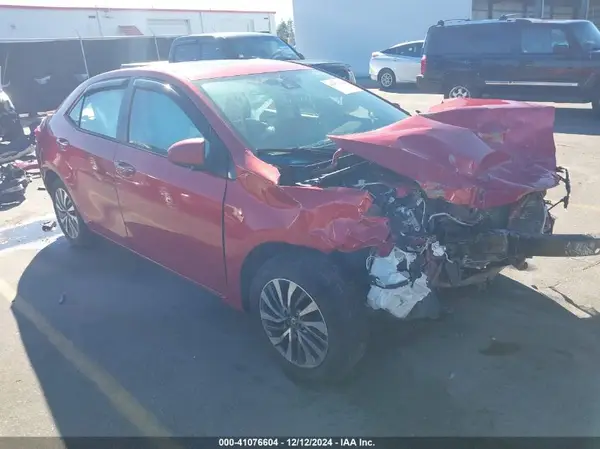 5YFBURHE1JP816692 2018 TOYOTA COROLLA - Image 1