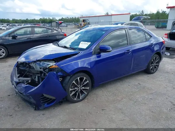 5YFBURHE1JP816918 2018 TOYOTA COROLLA - Image 2