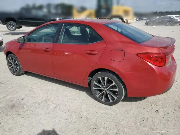 5YFBURHE1JP817602 2018 TOYOTA COROLLA - Image 2