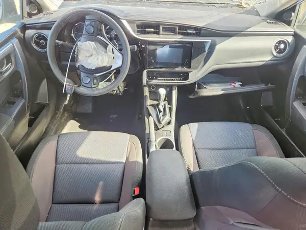 5YFBURHE1JP817907 2018 TOYOTA COROLLA - Image 8