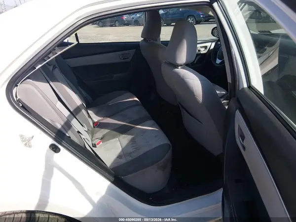 5YFBURHE1JP819155 2018 TOYOTA COROLLA - Image 8