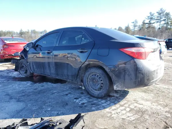 5YFBURHE1JP822055 2018 TOYOTA COROLLA - Image 2