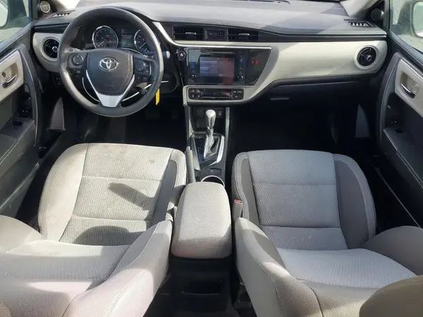 5YFBURHE1JP822573 2018 TOYOTA COROLLA - Image 8