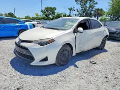 5YFBURHE1JP823318 2018 TOYOTA COROLLA
