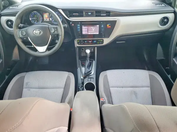 5YFBURHE1JP824307 2018 TOYOTA COROLLA - Image 8