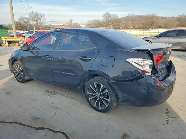 5YFBURHE1JP824825 2018 TOYOTA COROLLA - Image 2