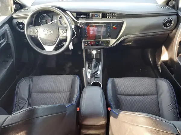 5YFBURHE1JP824825 2018 TOYOTA COROLLA - Image 8
