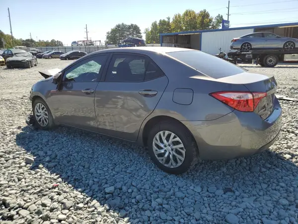 5YFBURHE1JP826591 2018 TOYOTA COROLLA - Image 2