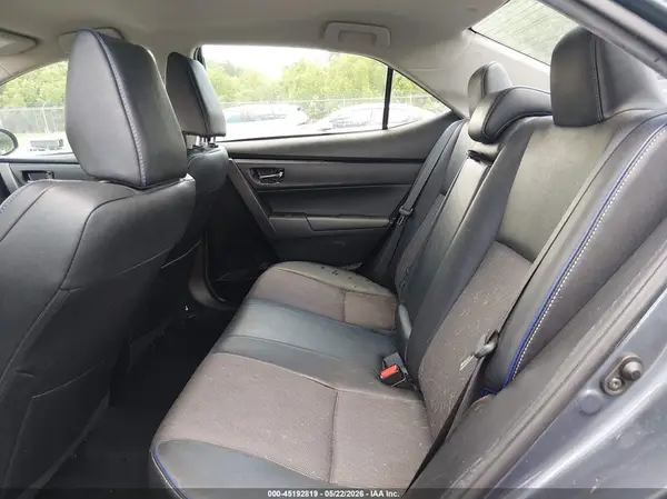 5YFBURHE1JP827210 2018 TOYOTA COROLLA - Image 8