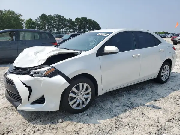 5YFBURHE1JP827773 2018 TOYOTA COROLLA - Image 1