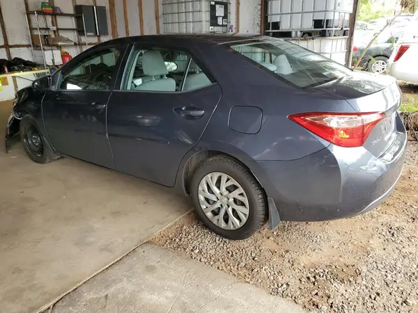 5YFBURHE1JP830138 2018 TOYOTA COROLLA - Image 2