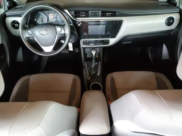 5YFBURHE1JP830138 2018 TOYOTA COROLLA - Image 8