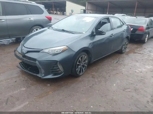 5YFBURHE1JP830284 2018 TOYOTA COROLLA - Image 2
