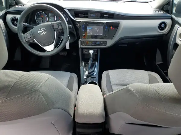 5YFBURHE1JP835579 2018 TOYOTA COROLLA - Image 8