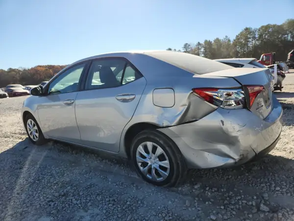 5YFBURHE1JP835923 2018 TOYOTA COROLLA - Image 2