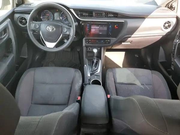 5YFBURHE1JP837378 2018 TOYOTA COROLLA - Image 8