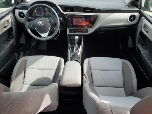 5YFBURHE1JP839020 2018 TOYOTA COROLLA - Image 8