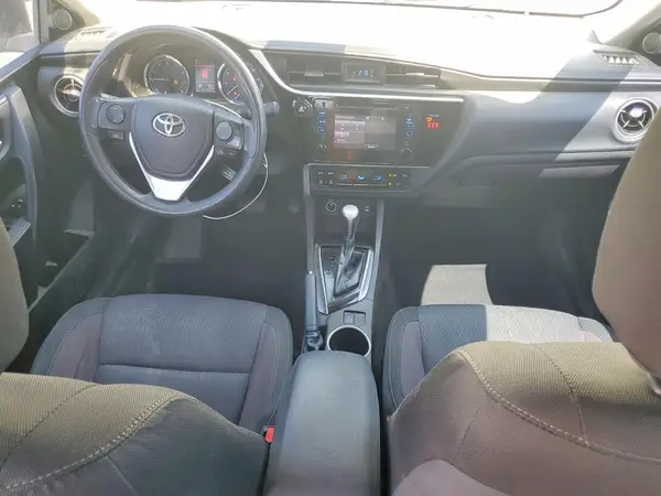 5YFBURHE1JP839325 2018 TOYOTA COROLLA - Image 8