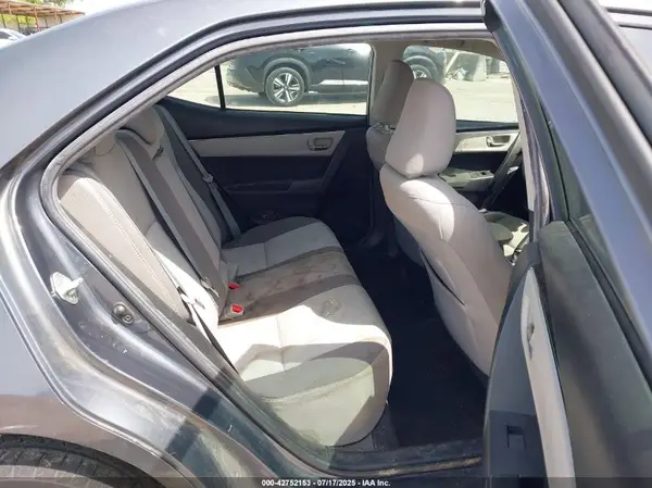 5YFBURHE1JP839647 2018 TOYOTA COROLLA - Image 8