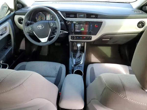 5YFBURHE1JP840619 2018 TOYOTA COROLLA - Image 8