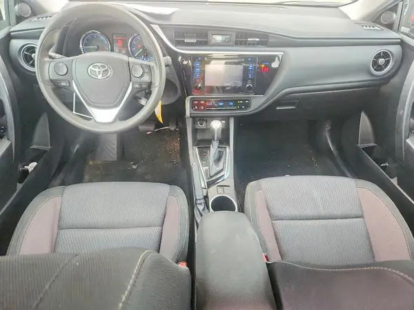 5YFBURHE1JP842113 2018 TOYOTA COROLLA - Image 8