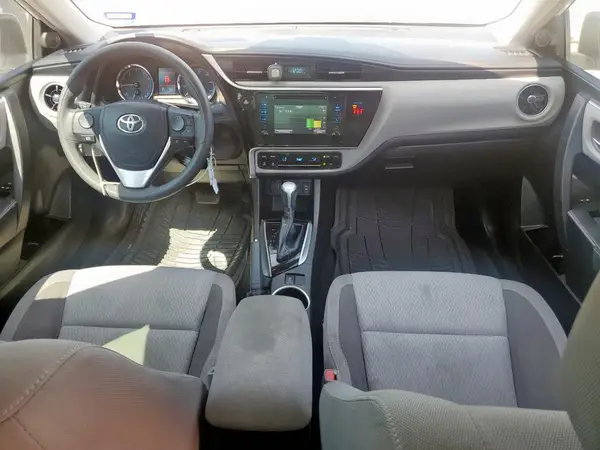 5YFBURHE1JP843200 2018 TOYOTA COROLLA - Image 8
