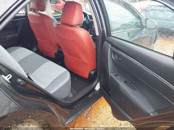 5YFBURHE1JP844833 2018 TOYOTA COROLLA - Image 8