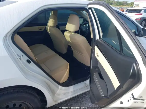 5YFBURHE1JP845013 2018 TOYOTA COROLLA - Image 8